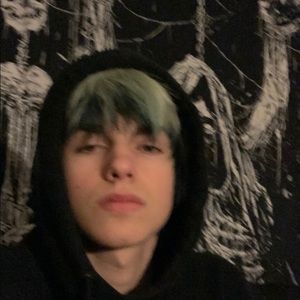 Meet your Posher, Critical_